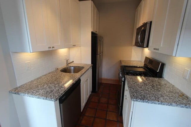 Building Photo - 1.0 bedroom in Cambridge Massachusetts 02139