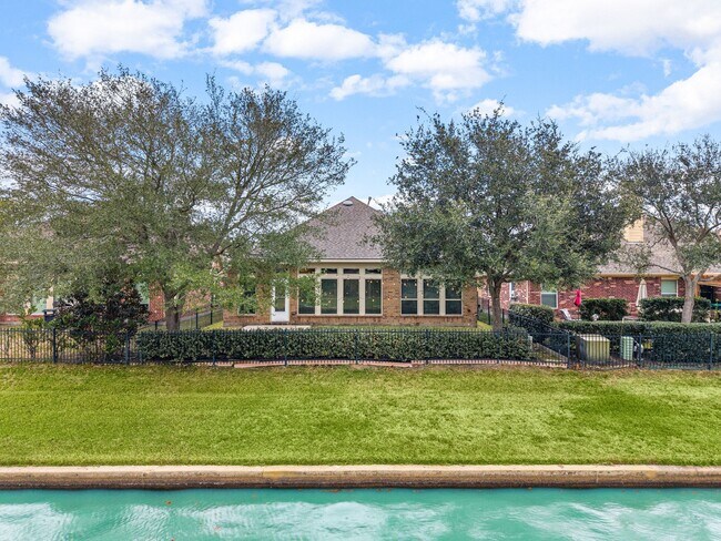 Building Photo - 26323 Crystal Cove Ln