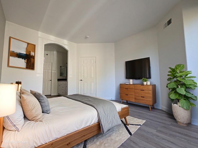 Building Photo - 7750 E Portofino Ave