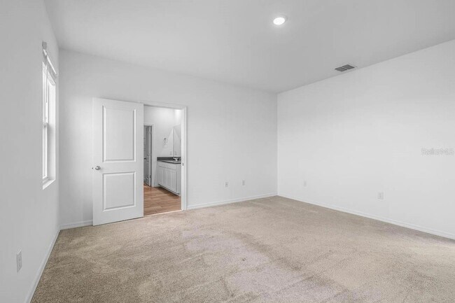 Building Photo - 13821 Kinsale St