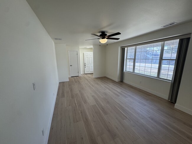 Building Photo - 267 S 300 E