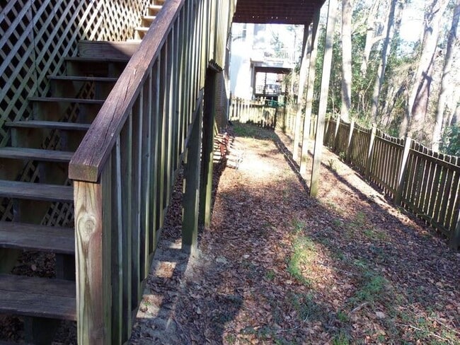 Building Photo - 3bedrooms 2baths 2 car garage in Centervil...