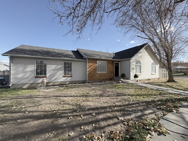 Building Photo - 7898 Tinamous Rd