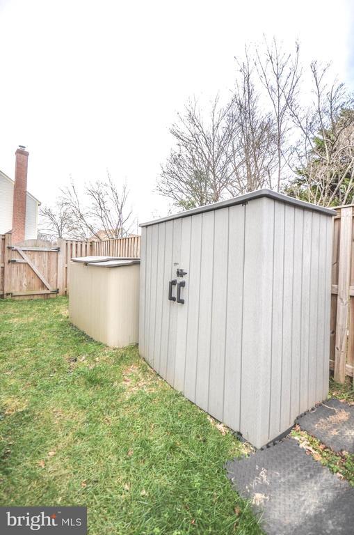 Building Photo - 9440 William Kirk Ln