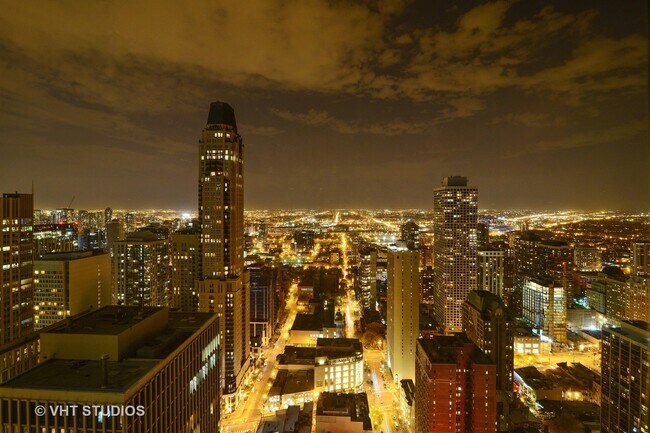 Building Photo - 950 N Michigan Ave