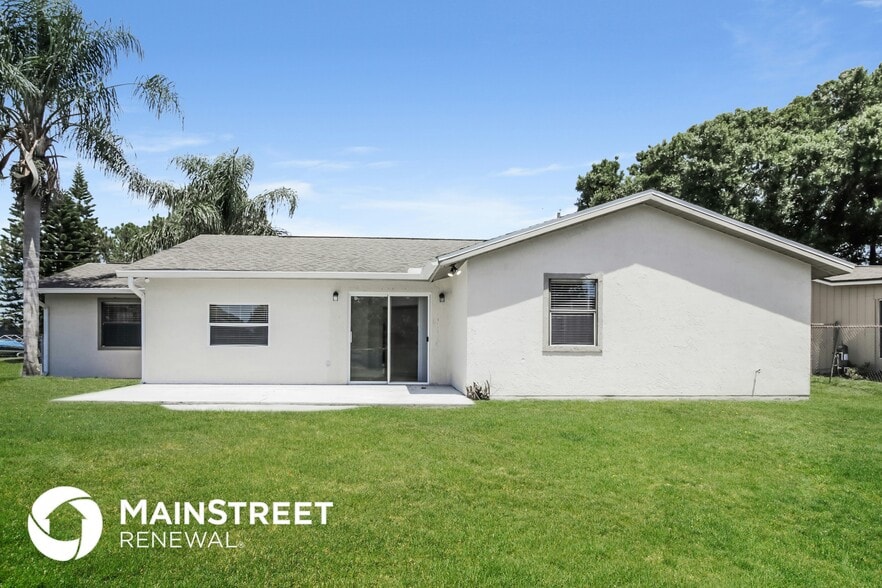 Building Photo - 6054 Cardiff Ave