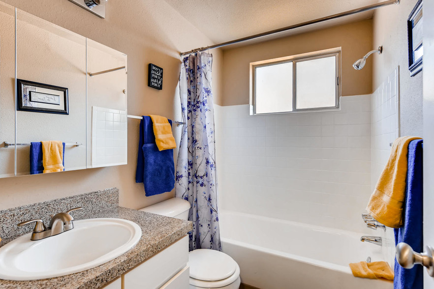 Carlisle on the Park | Denver, Co. Apartments - Carlisle on the Park Apartments
