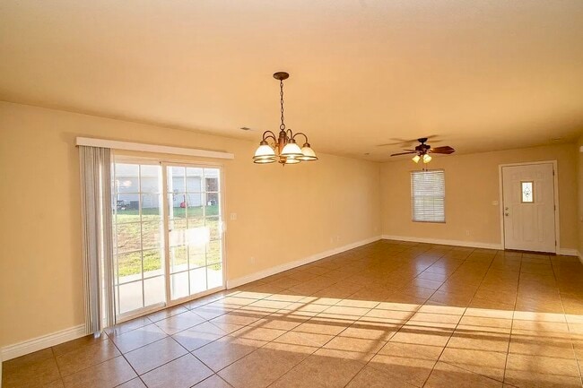 Building Photo - 300 Rylee Cir