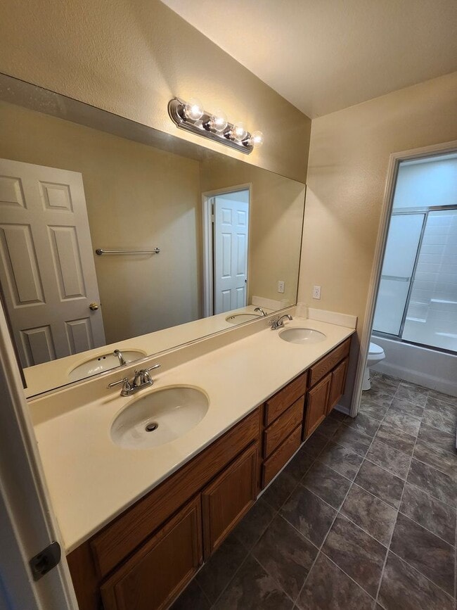 Building Photo - Beautiful two-story home located in the he...