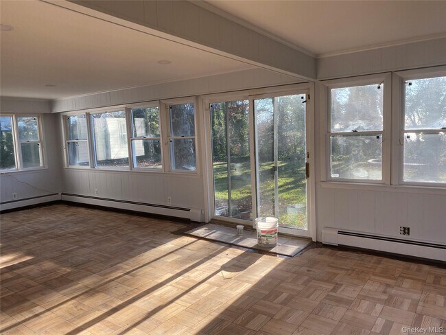 Building Photo - 60 Grist Mill Ln