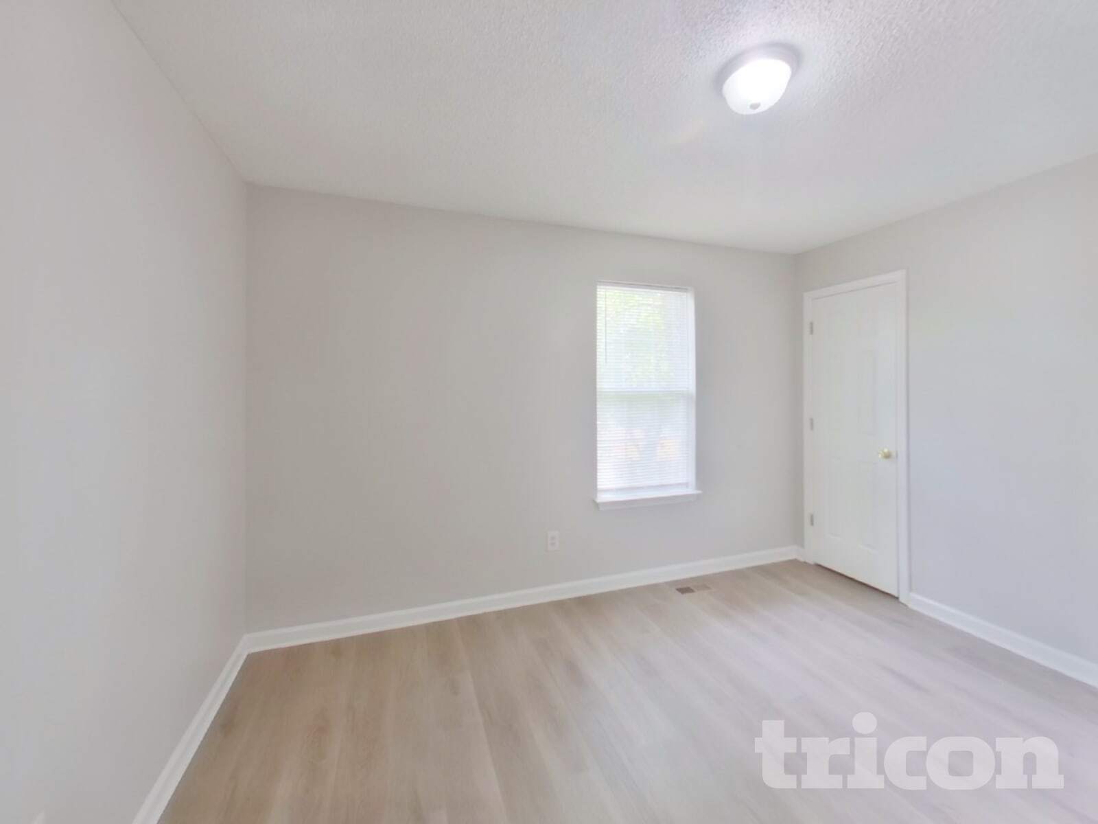 Building Photo - 105 Old Stone Rd