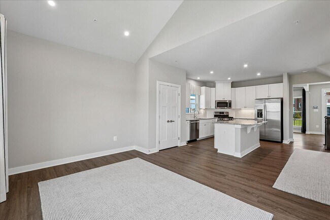 Building Photo - 1303 Potomac View Pkwy