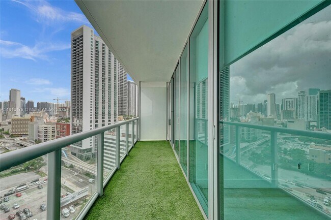 Building Photo - 888 Biscayne Blvd