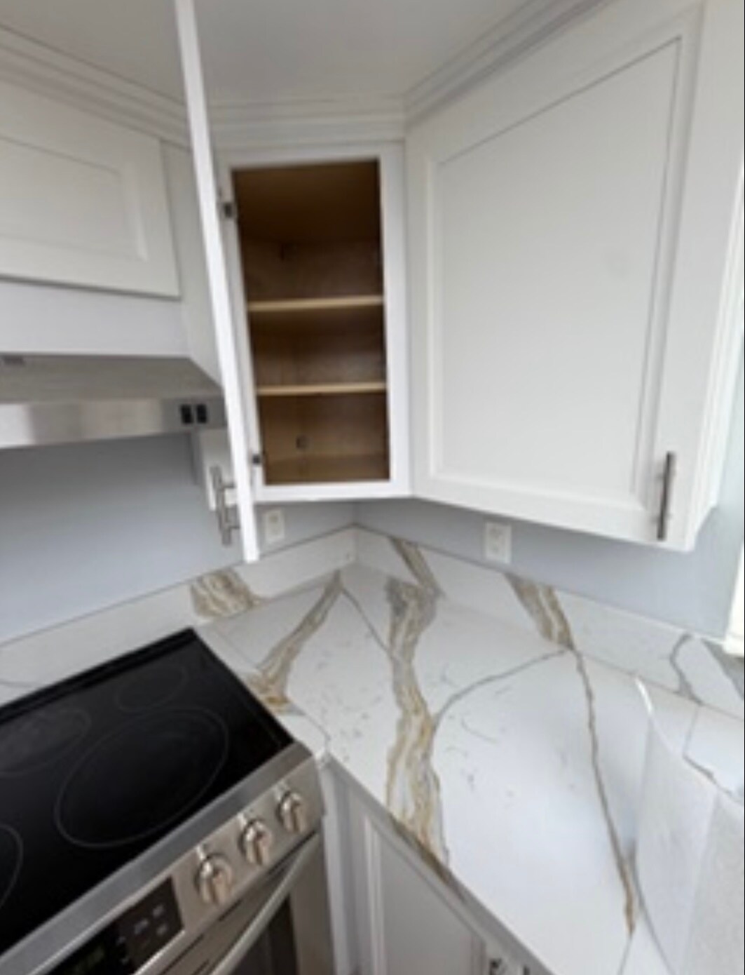 Building Photo - 9507 Petite Ln