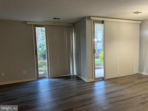 Building Photo - 10204 Prince Pl