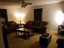 Building Photo - 5119 Winona Falls Rd