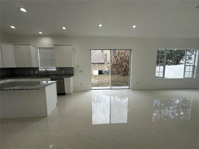 Building Photo - 1907 Cedar Arch Ln