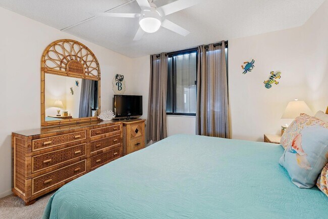 Building Photo - 300 Ocean Trail Way