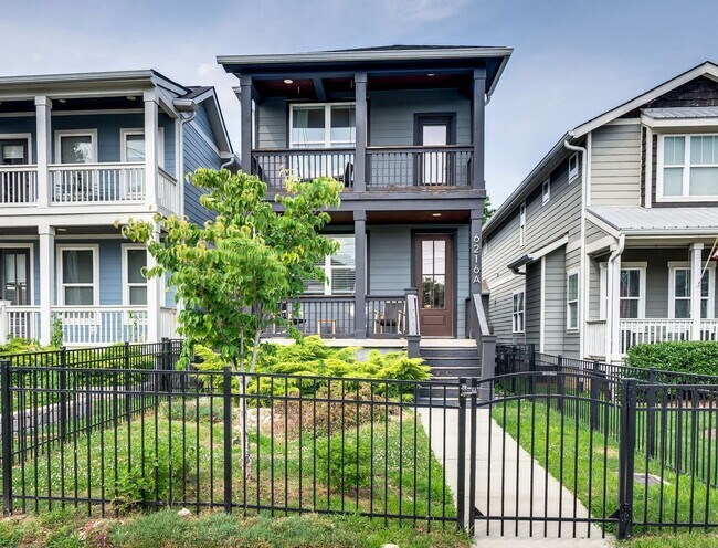 Primary Photo - Stunning 3BE/3BA in one of Nashville's hot...