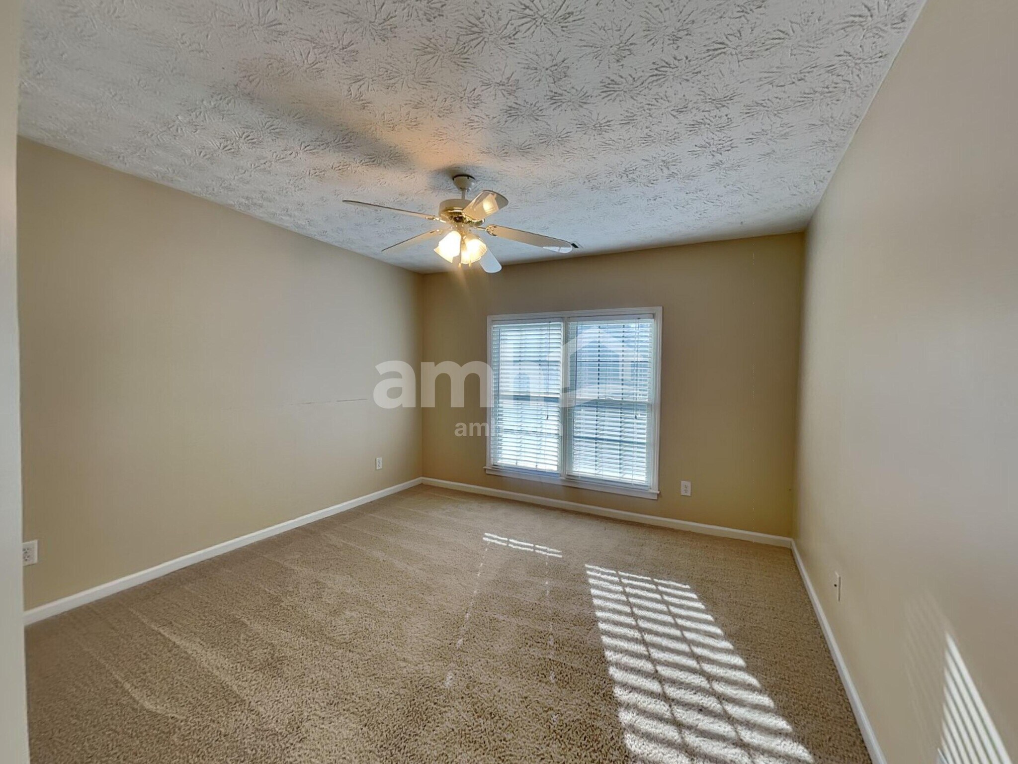 Building Photo - 5435 Silk Oak Way