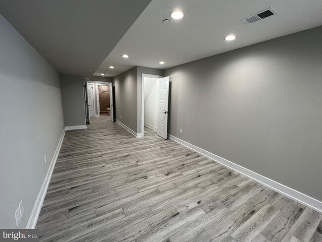 Building Photo - 1505 S 49th St