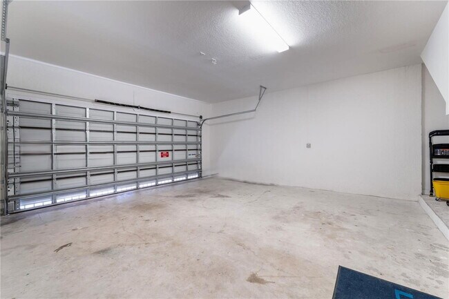 Building Photo - 128 SW 128th Pl