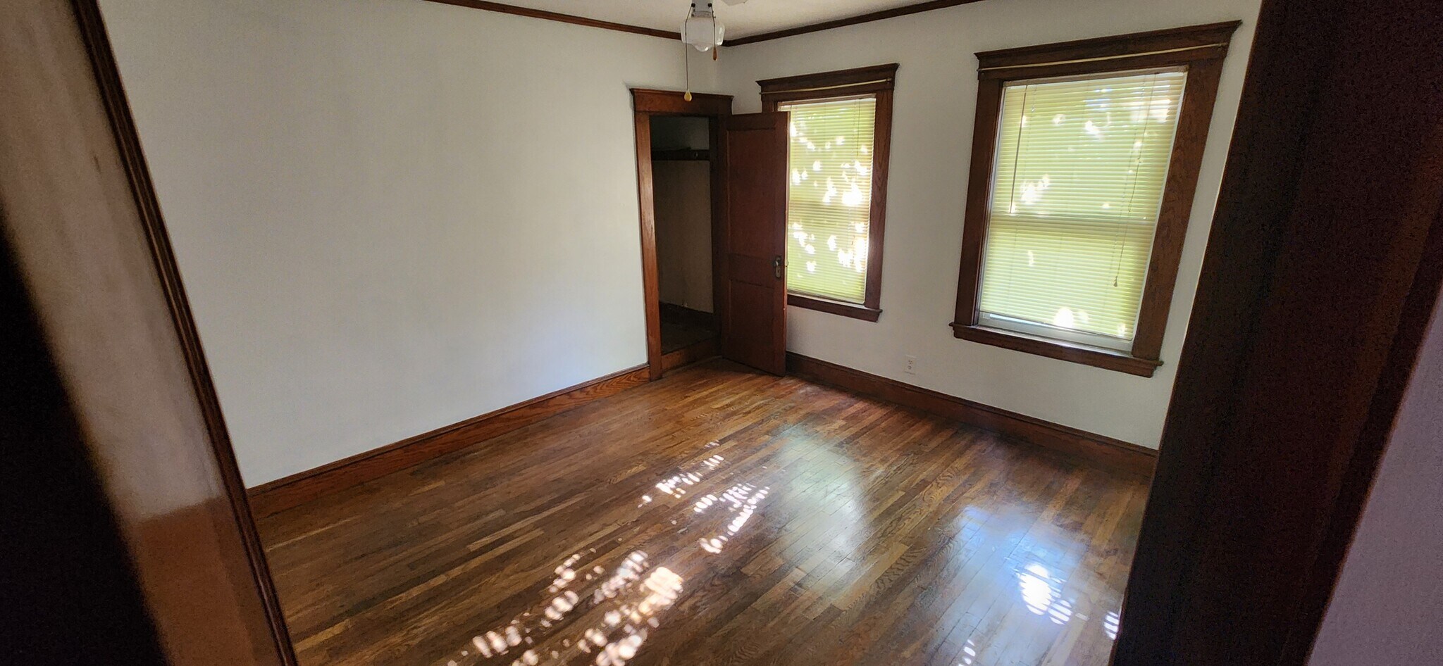 Building Photo - 14 Hurlcroft Ave