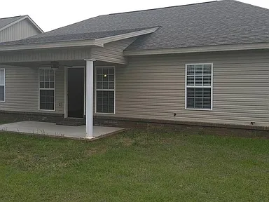 Building Photo - 104 Sagewood Ln