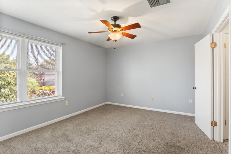 3rd bedroom - 117 28th St