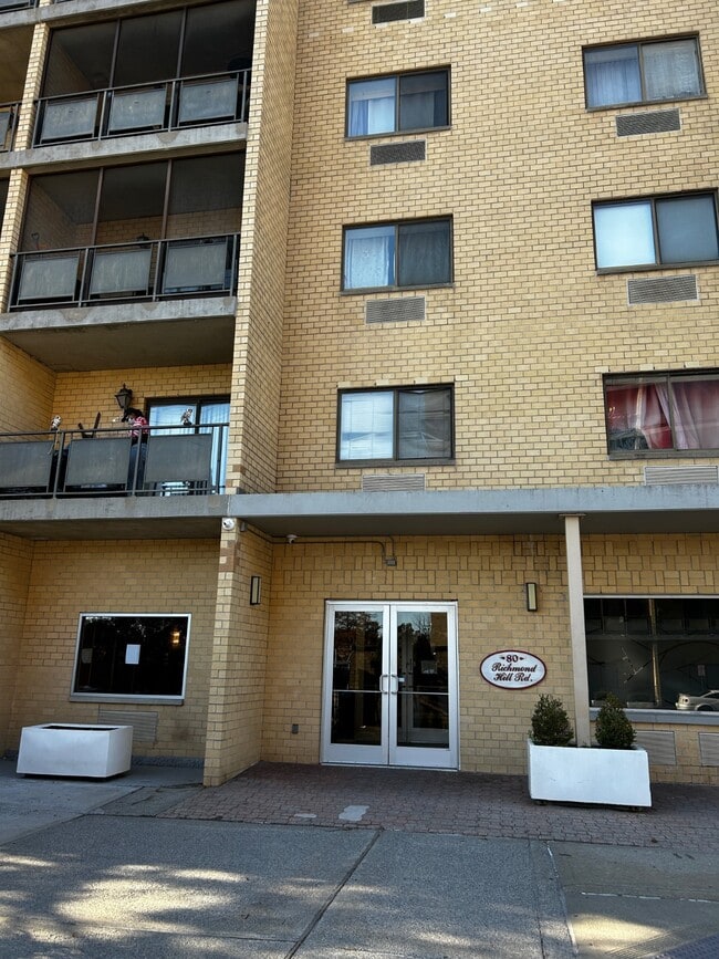 Primary Photo - 80 Richmond Hill Rd