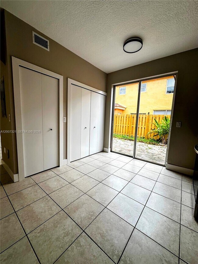 Building Photo - 8445 NW 140th Terrace