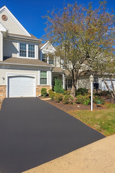 Building Photo - 1674 Rockcress Dr