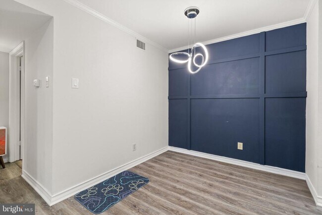 Building Photo - 1515 Lincoln Way