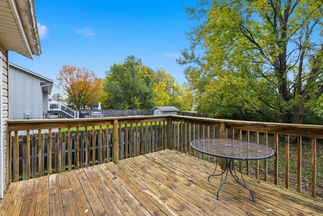 Building Photo - Everything upgraded on this 4 bedroom — top-notch finishes throughout!