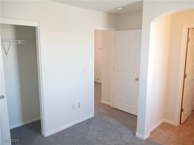 Building Photo - 6051 W Dewey Dr