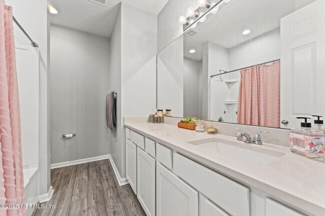 Building Photo - 3430 Traceland Oak Ln