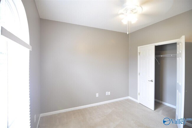 Building Photo - 206 Horseshoe Bend N