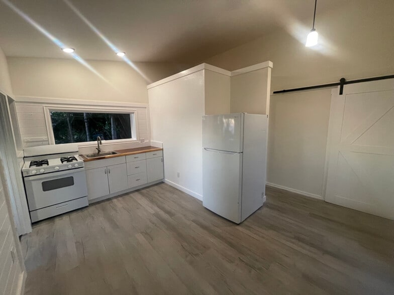 Building Photo - 82-1132-1132 Greenwell Mountain Rd