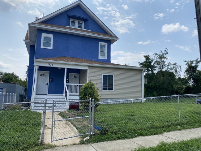 Building Photo - 2933 Presstman St