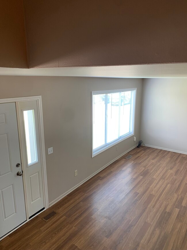 Building Photo - 4111 Charter Oak Dr
