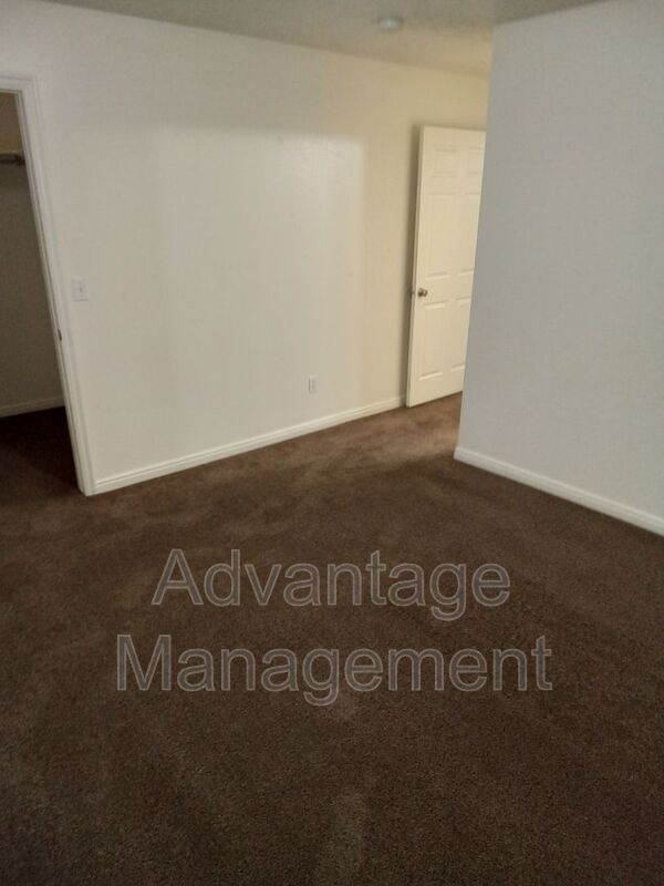 Building Photo - 8083 N Ridge Loop E