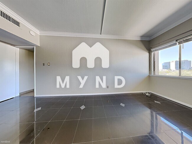 Building Photo - 2 br, 2 bath Condo - 353 E Thomas Rd Apt C...