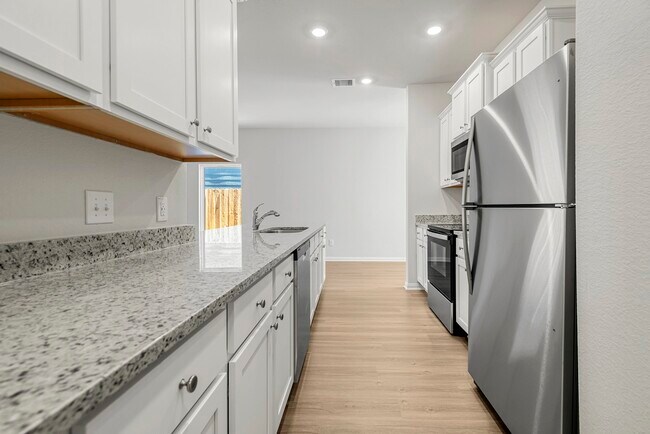 Building Photo - 8207 Burnt Orchid Dr