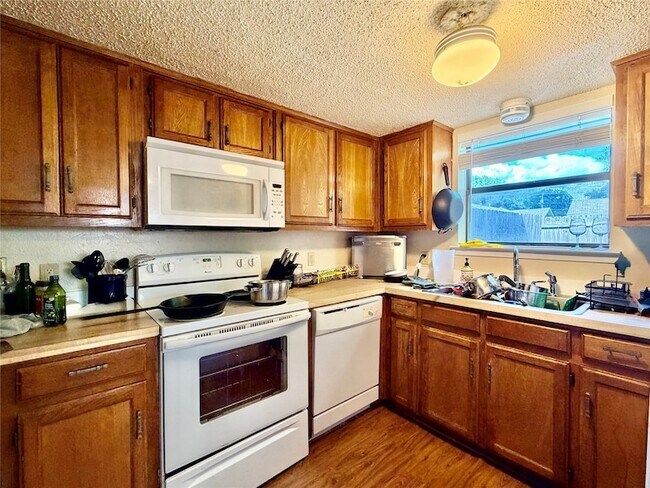 Building Photo - 2620 Bolivar St
