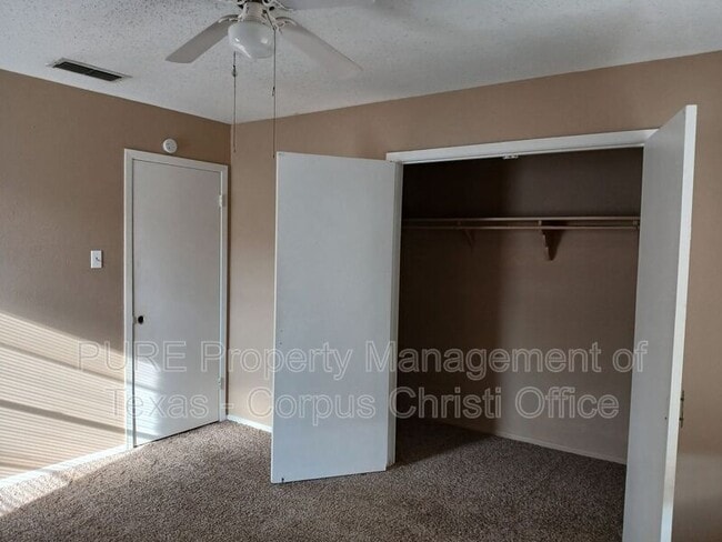 Building Photo - 421 Antares Dr