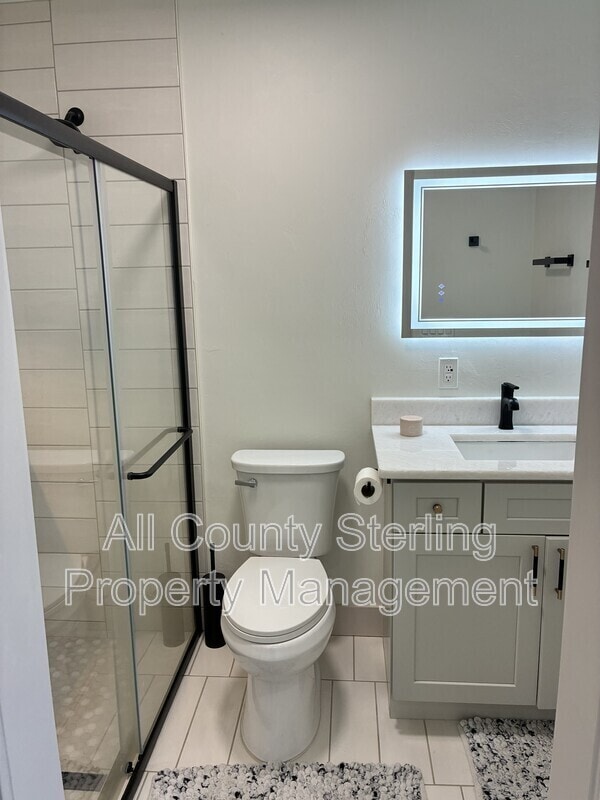 Building Photo - 10230 NE 72nd St