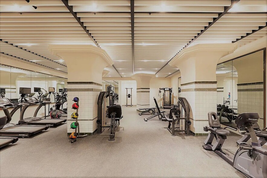 Building Photo - 15 Park Row