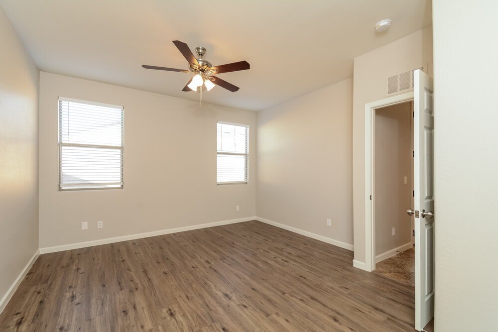 Building Photo - 11838 W Foothill Dr