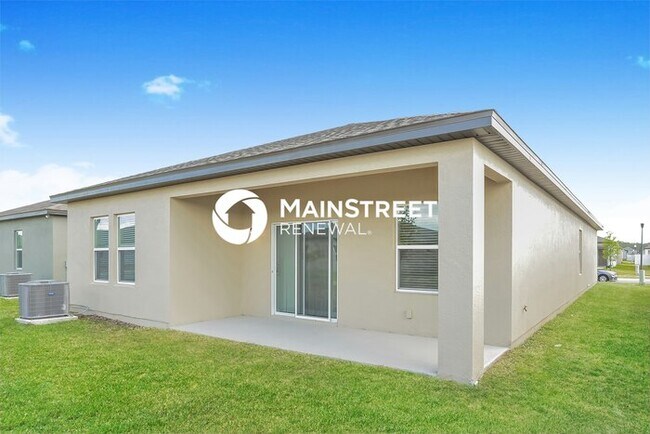 Building Photo - 3 Bedroom Pet-Friendly Home in St. Cloud, FL with Main Street Renewal