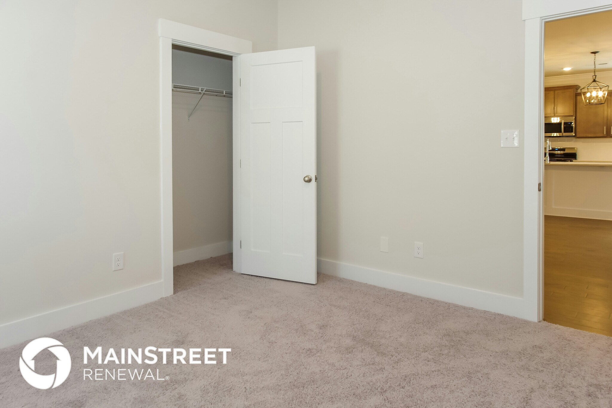 Building Photo - 14705 Greenleaf Dr